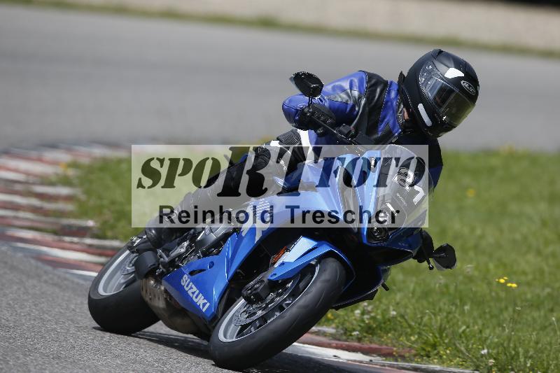 /Archiv-2024/29 12.06.2024 MOTO.CH Track Day ADR/Gruppe blau/21